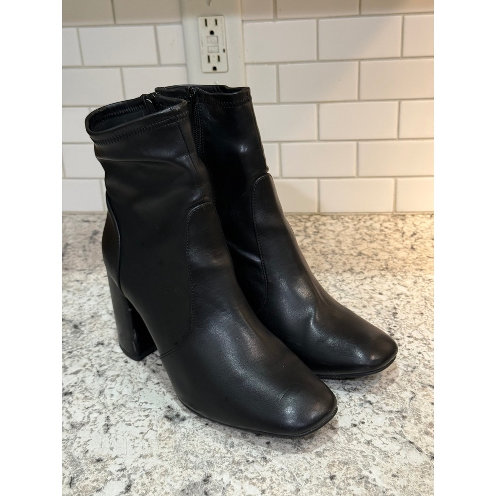 Madden Girl Wiink Booties Women 9.5 Black Good Square Toe Block Heel Ankle Boots